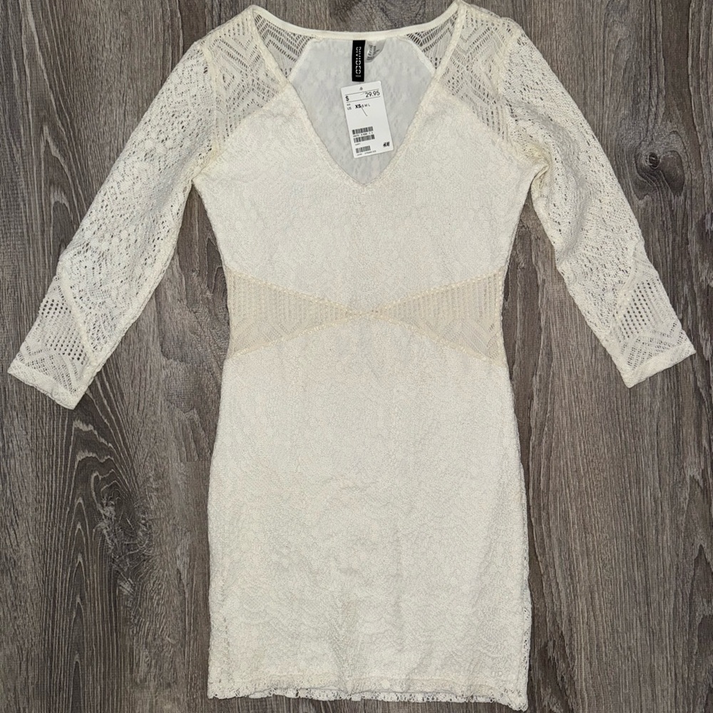 H&M Cream Lace Long Sleeve Dress